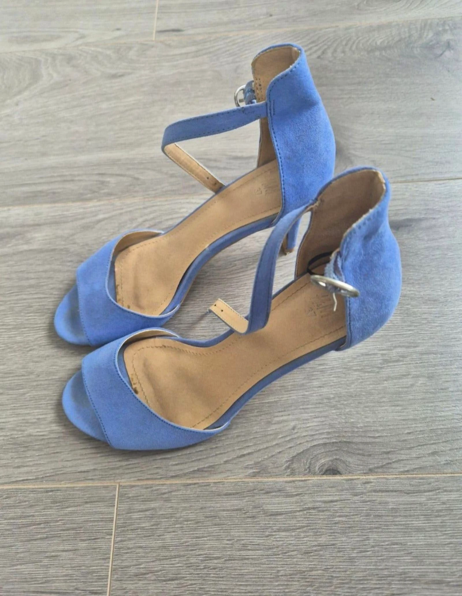 H&M Light Blue Suede-Look Heels with Ankle Strap | Size 37 – photo 4